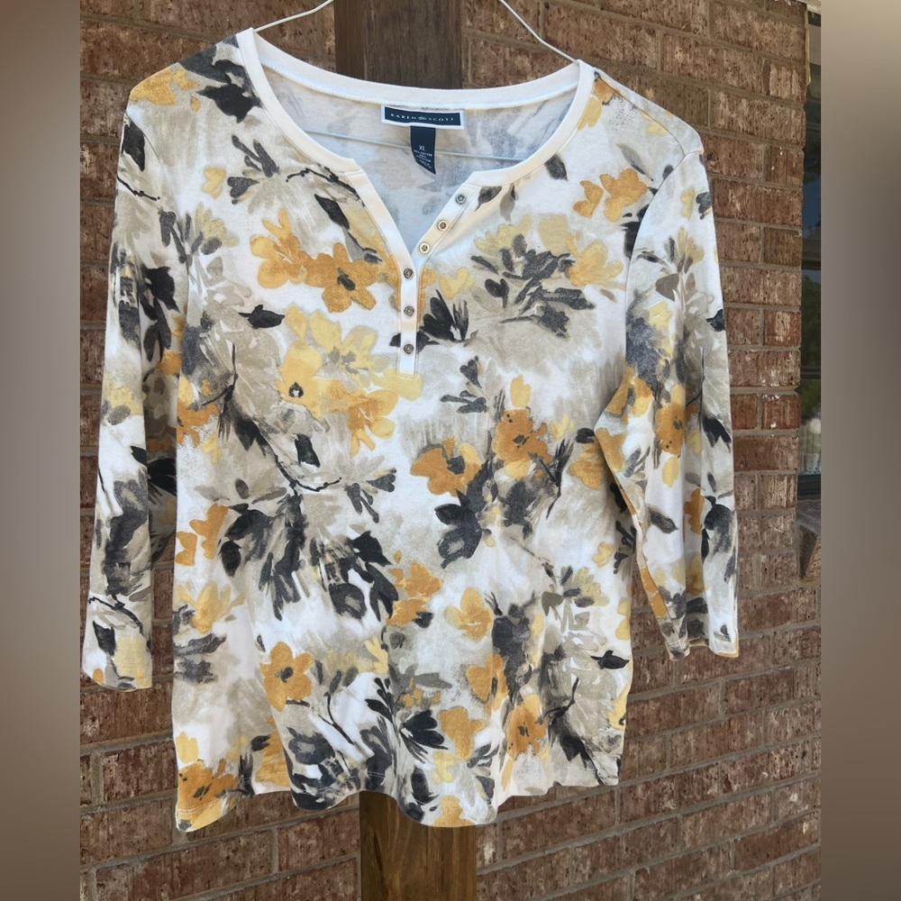 Karen‎ Scott top